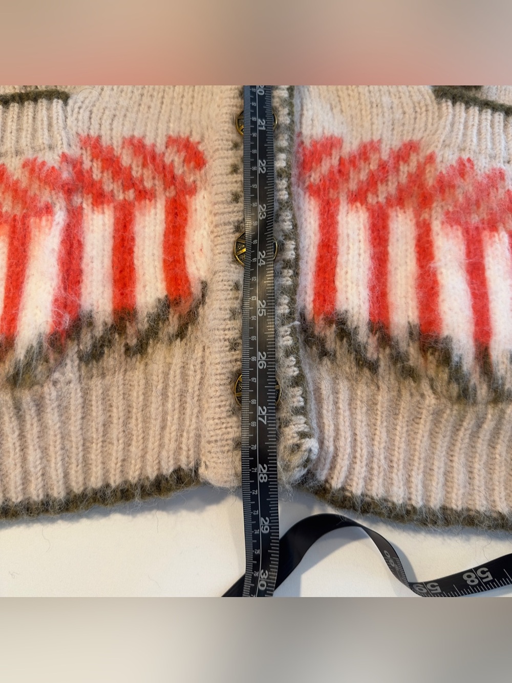 Commense Ceasars Palace Cardigan - Picture 9 of 10